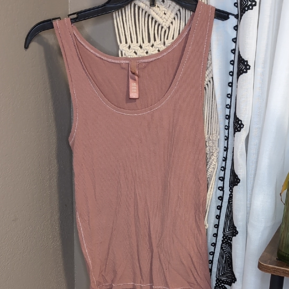 Skims terra cotta-colored Soft Lounge Tank Top- L